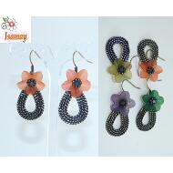 PENDIENTE BRONCE LAZADA LABRADA CON FLOR COLOR HIELO