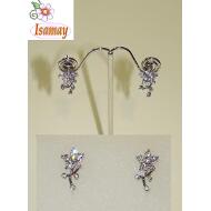 PENDIENTE CRISTAL BLANCO FLOR CON TALLO