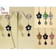PENDIENTE GANCHO HIPPIE FLOR ACRILICA Y STRASS CON LAGRIMA COLORES
