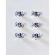PINZA PLATA PEQUEÑA METAL FLOR PIEDRAS BLANCAS